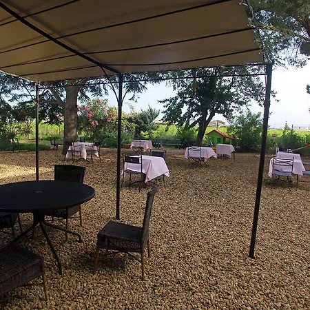 Otel Restaurant Logis Hotellerie De Balajan Vic-la-Gardiole